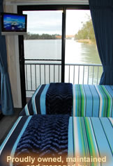 Take in the spectaculary River Murray scenery on Houseboat Escape a houseboat built in 2006